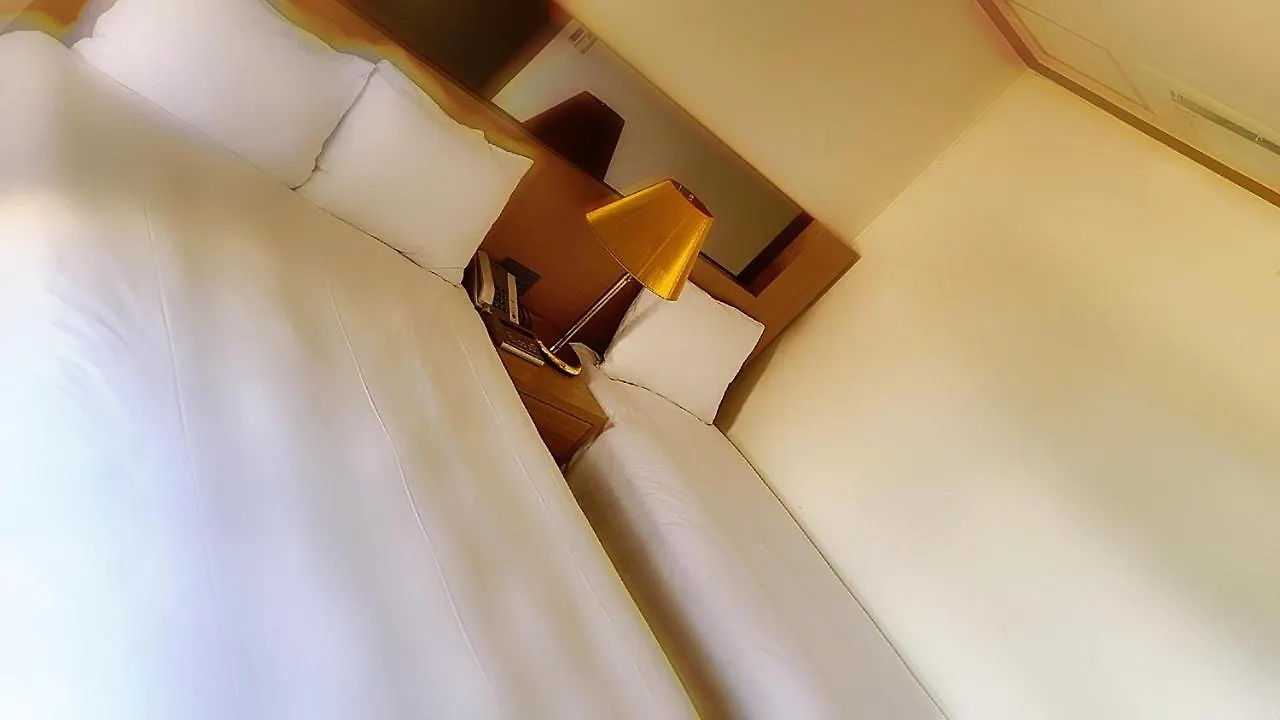 Charis Hotel Incheon 3*,