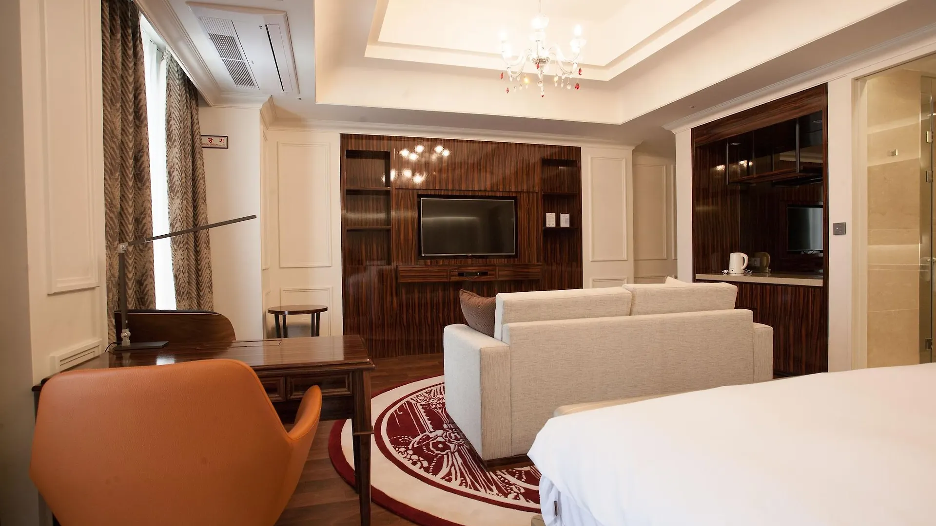 Charis Hotel Incheon