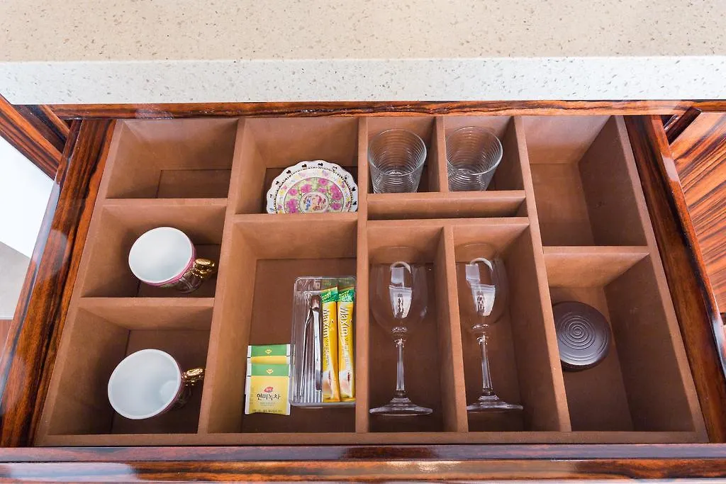 Charis Hotel Incheon 3*,  South Korea